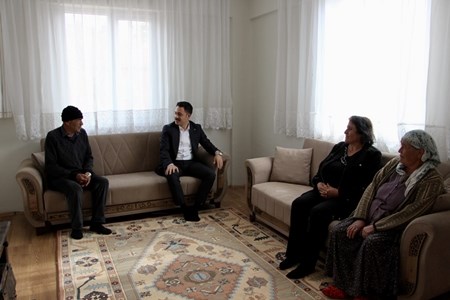 Kaymakamımız Tugay CİNGİRT, İlçemiz İğdeli köyünden Ali İMRAN ve Ailesini Ziyaret Etti